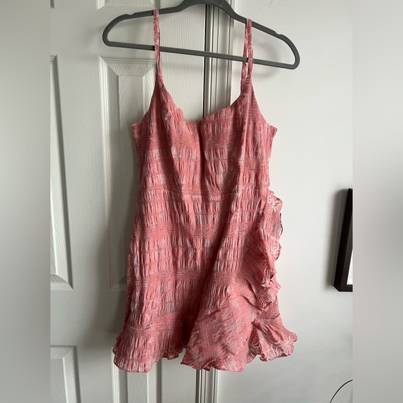 Lulus Dresses & Skirts - Pink Ruffled Sleeveless Dress Lulus L